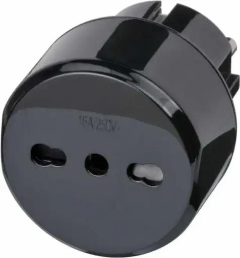 [10027410] Reisstekker IT-NL